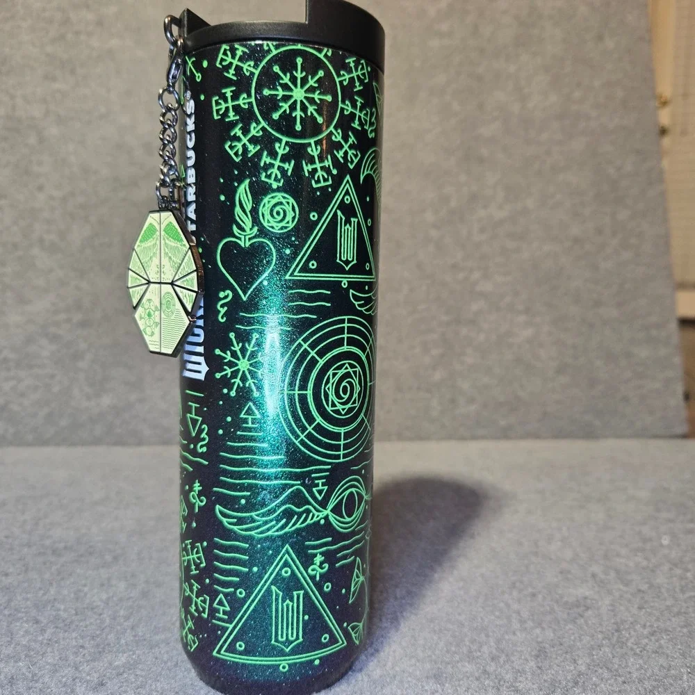 New Starbucks Wicked Elphaba‎ Vacuum Insulated Tumbler 16oz Green Black Glow